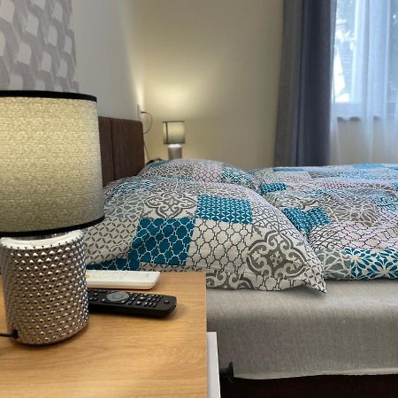 Kovacs Apartmanhaz Kiskunhalas Extérieur photo