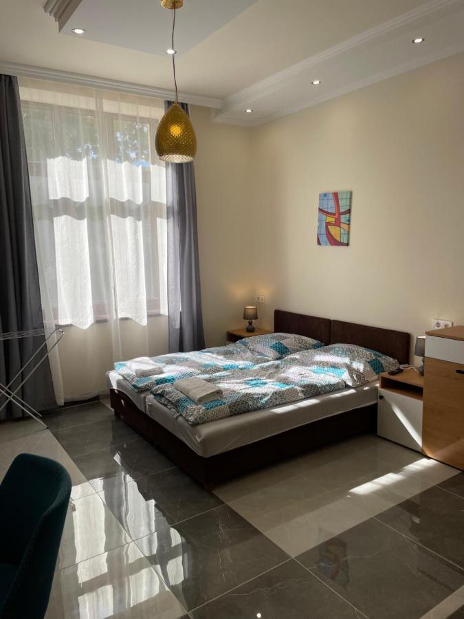 Kovacs Apartmanhaz Kiskunhalas Chambre photo