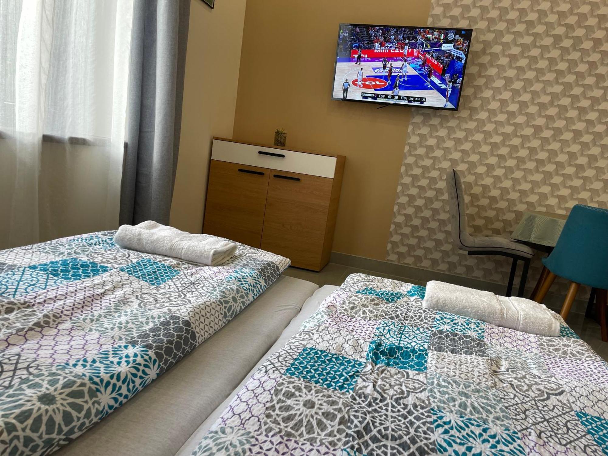 Kovacs Apartmanhaz Kiskunhalas Chambre photo