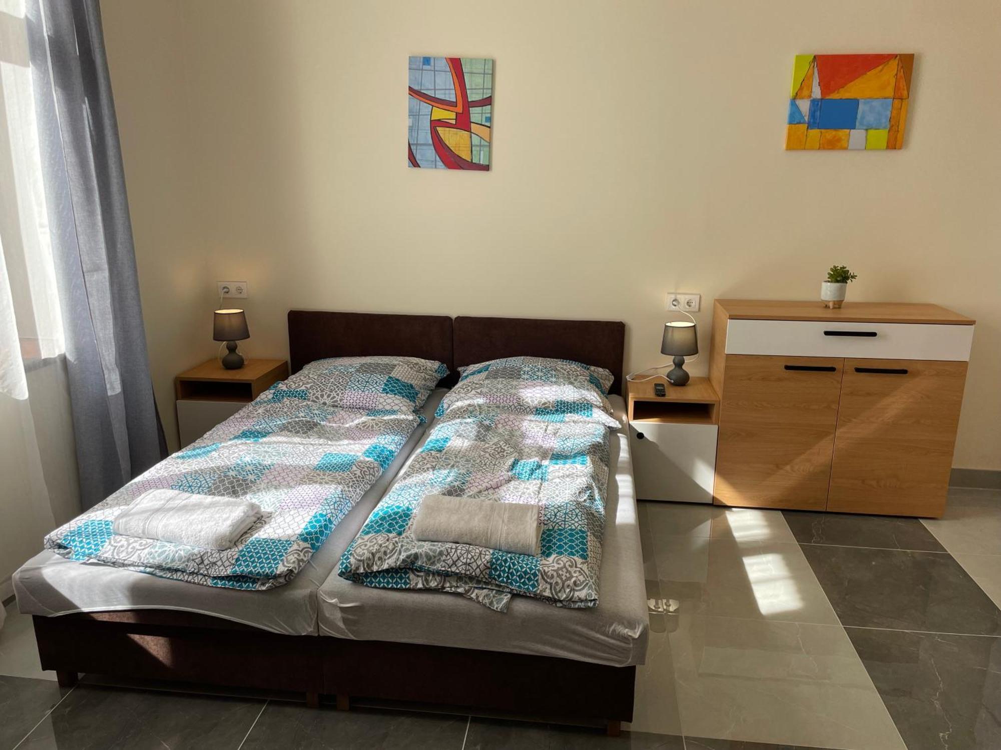 Kovacs Apartmanhaz Kiskunhalas Chambre photo