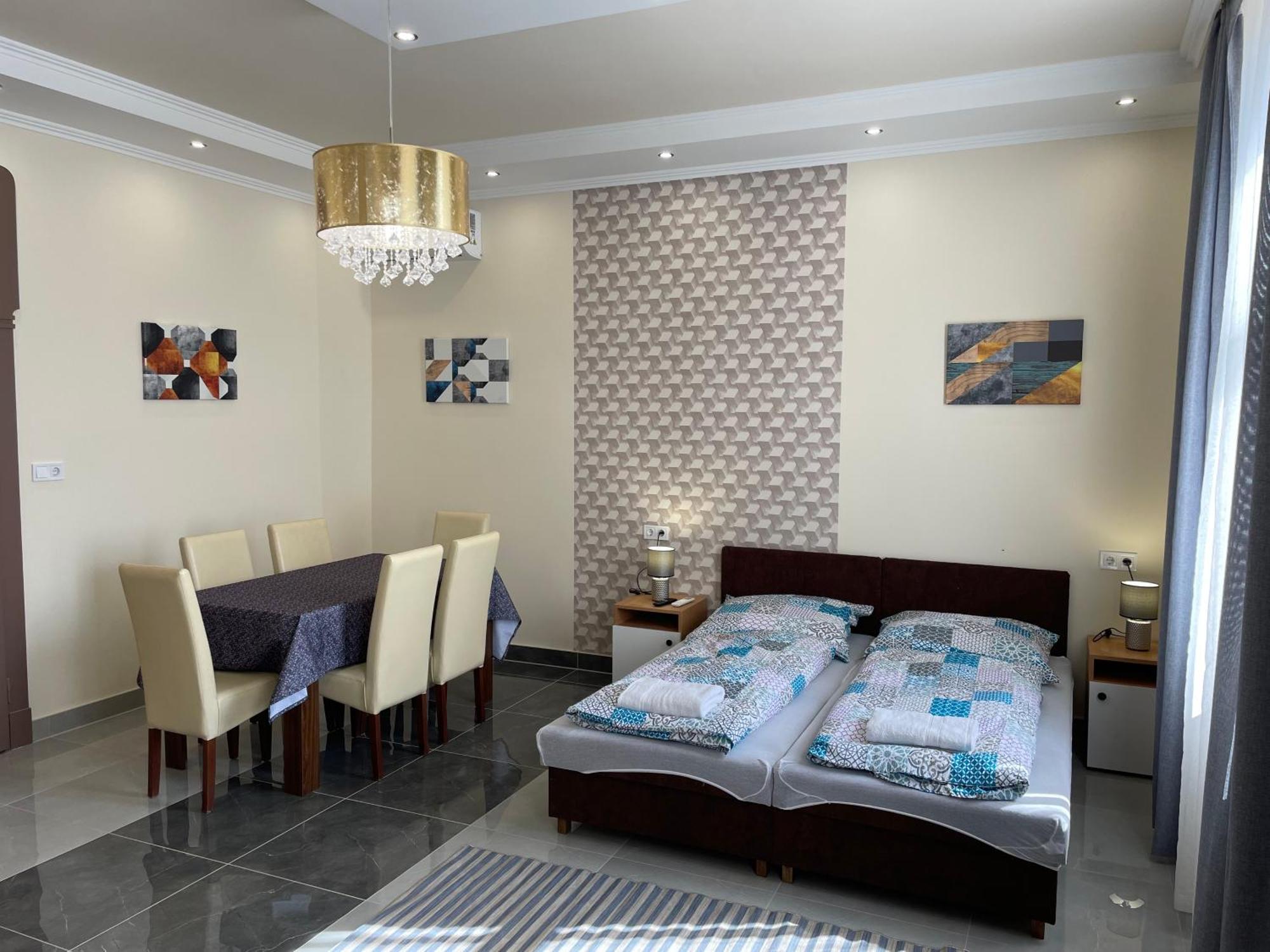 Kovacs Apartmanhaz Kiskunhalas Chambre photo