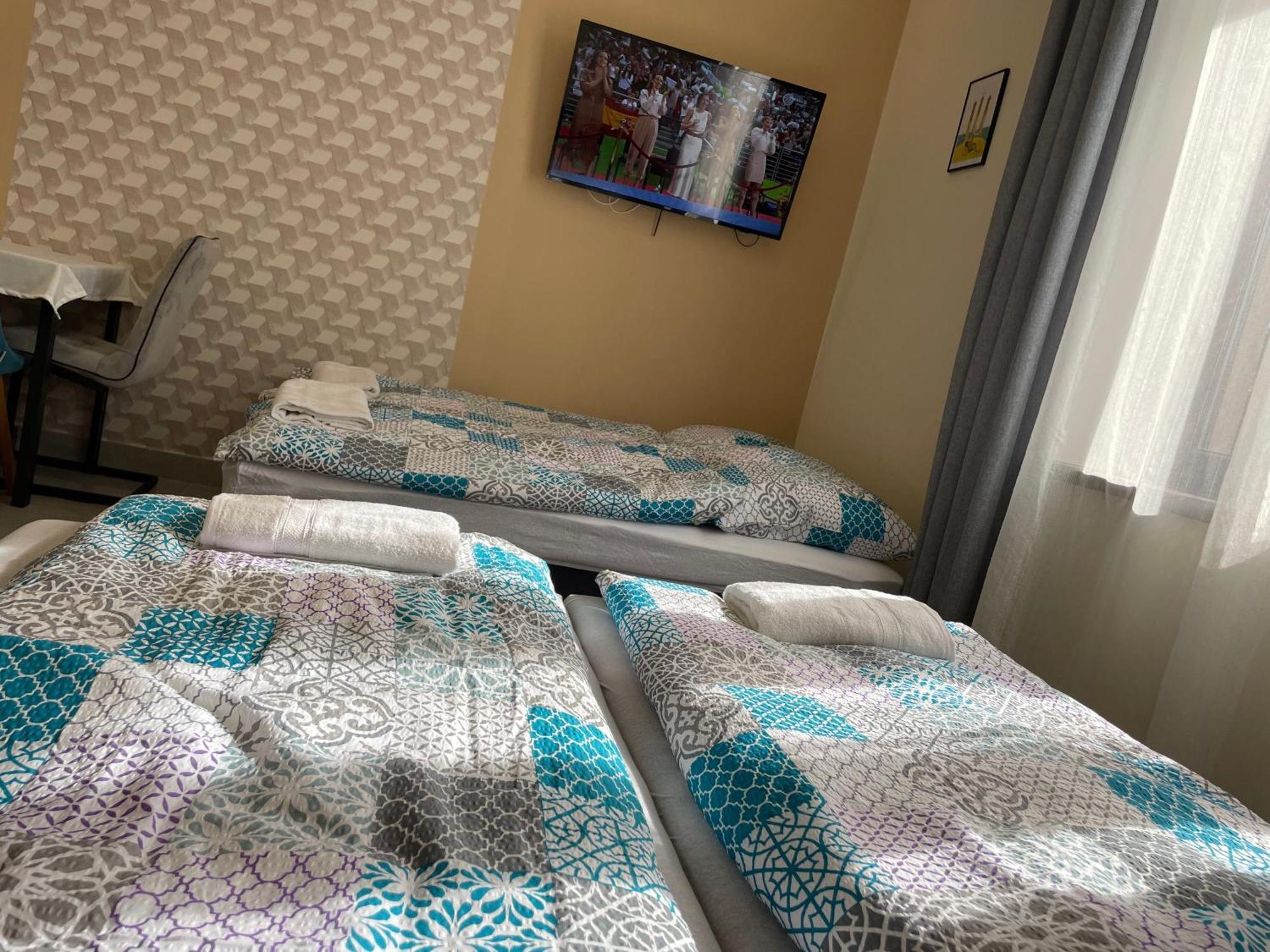Kovacs Apartmanhaz Kiskunhalas Chambre photo